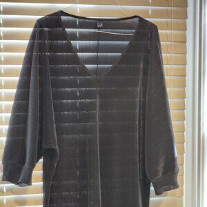 Yoek Size 28/30 Tunic Shirt Designed in Holland, Made in Greece, MSRP $75